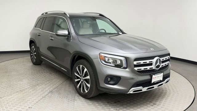 Used 2023 Mercedes-Benz GLB 250 4MATIC image 8