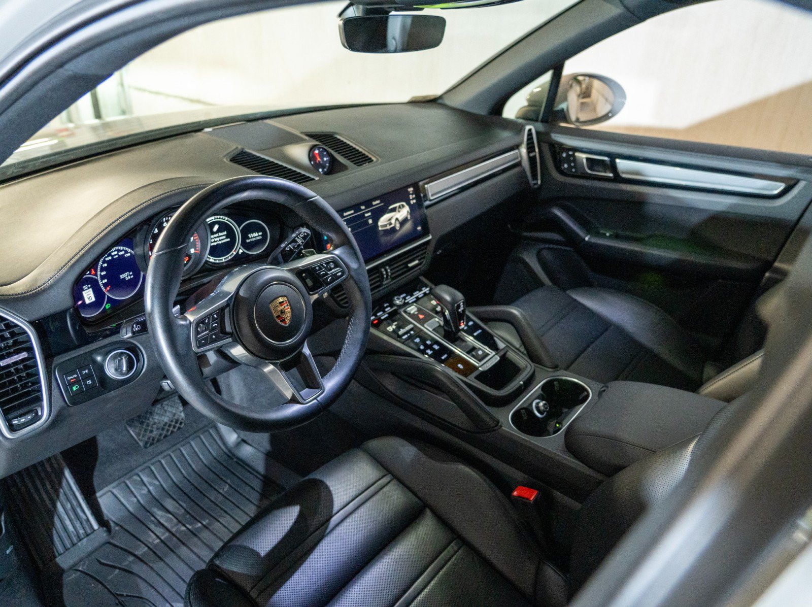 Certified 2023 Porsche Cayenne Platinum Edition AWD/4WD image 4