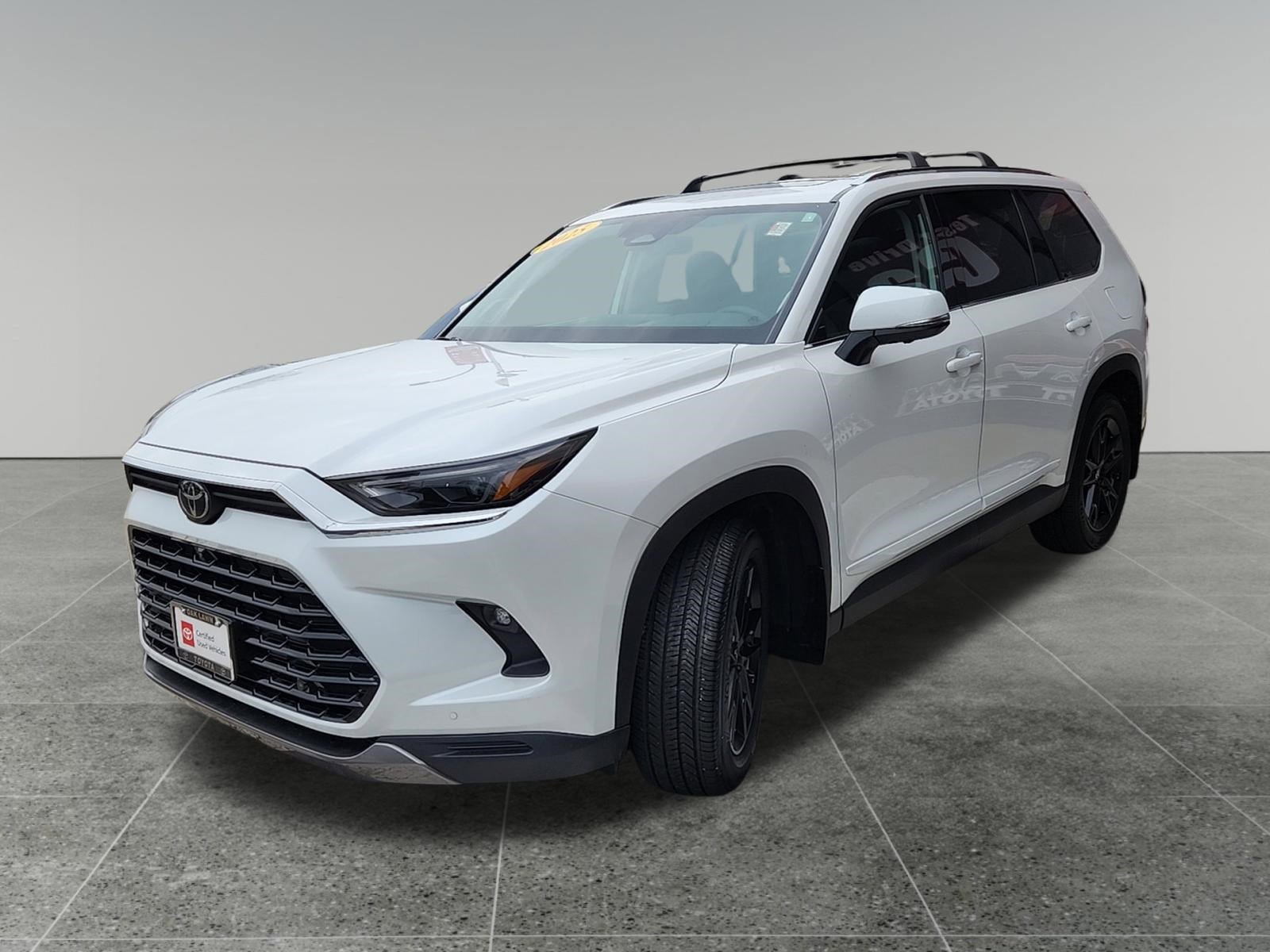 Certified 2025 Toyota Grand Highlander AWD image 3