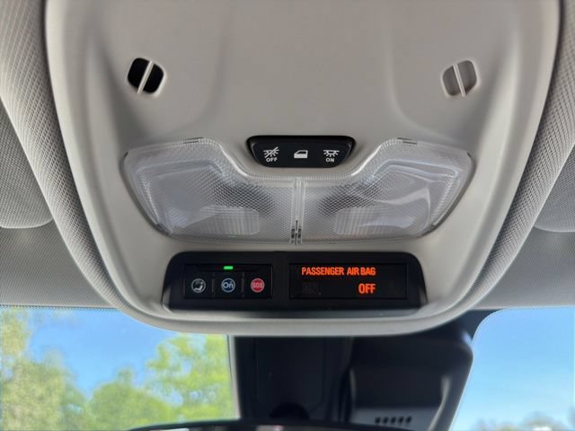 Used 2025 Chevrolet TrailBlazer LT AWD/4WD image 29
