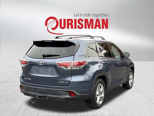 Used 2016 Toyota Highlander Limited Platinum image 2
