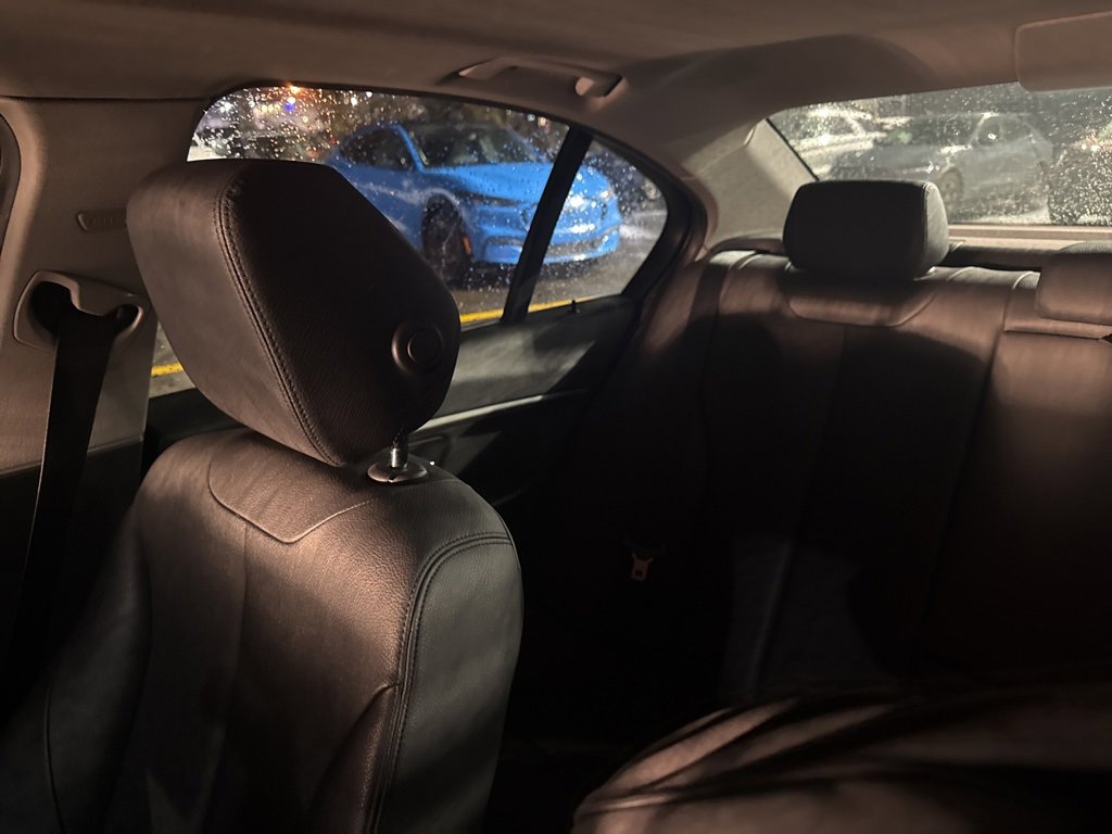 Used 2014 BMW 320i xDrive Sedan image 16