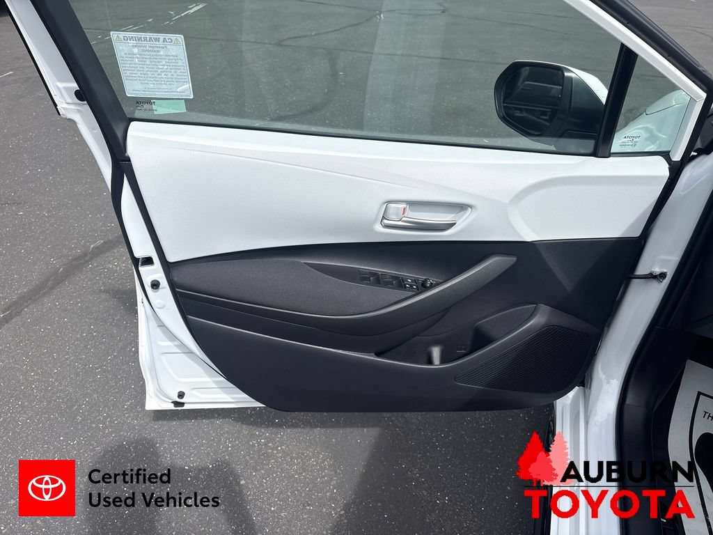 Certified 2026 Toyota Corolla SE w/ SE Package FWD image 10
