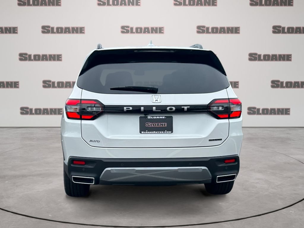 New 2026 Honda Pilot Touring image 4