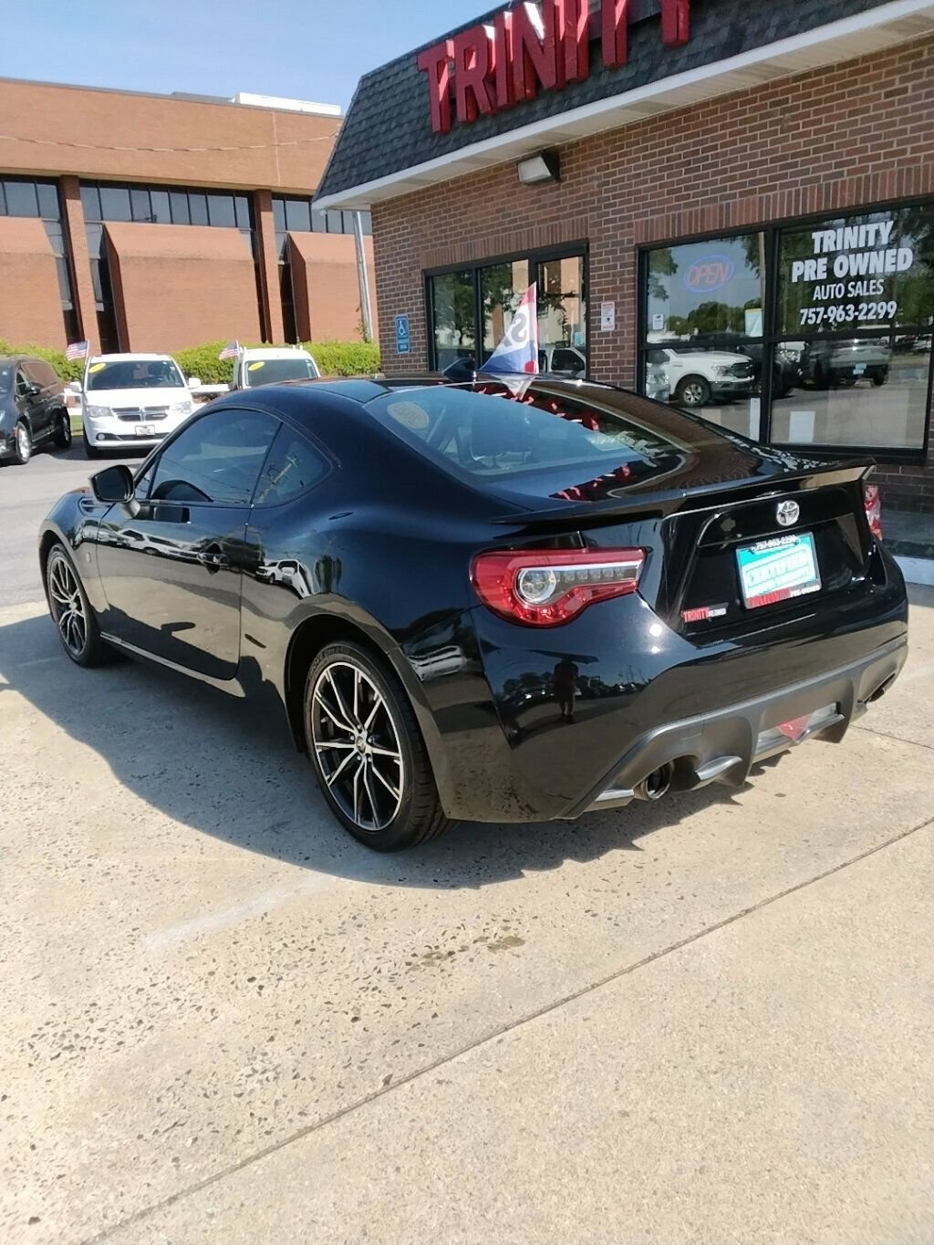 Used 2020 Toyota 86 RWD image 2