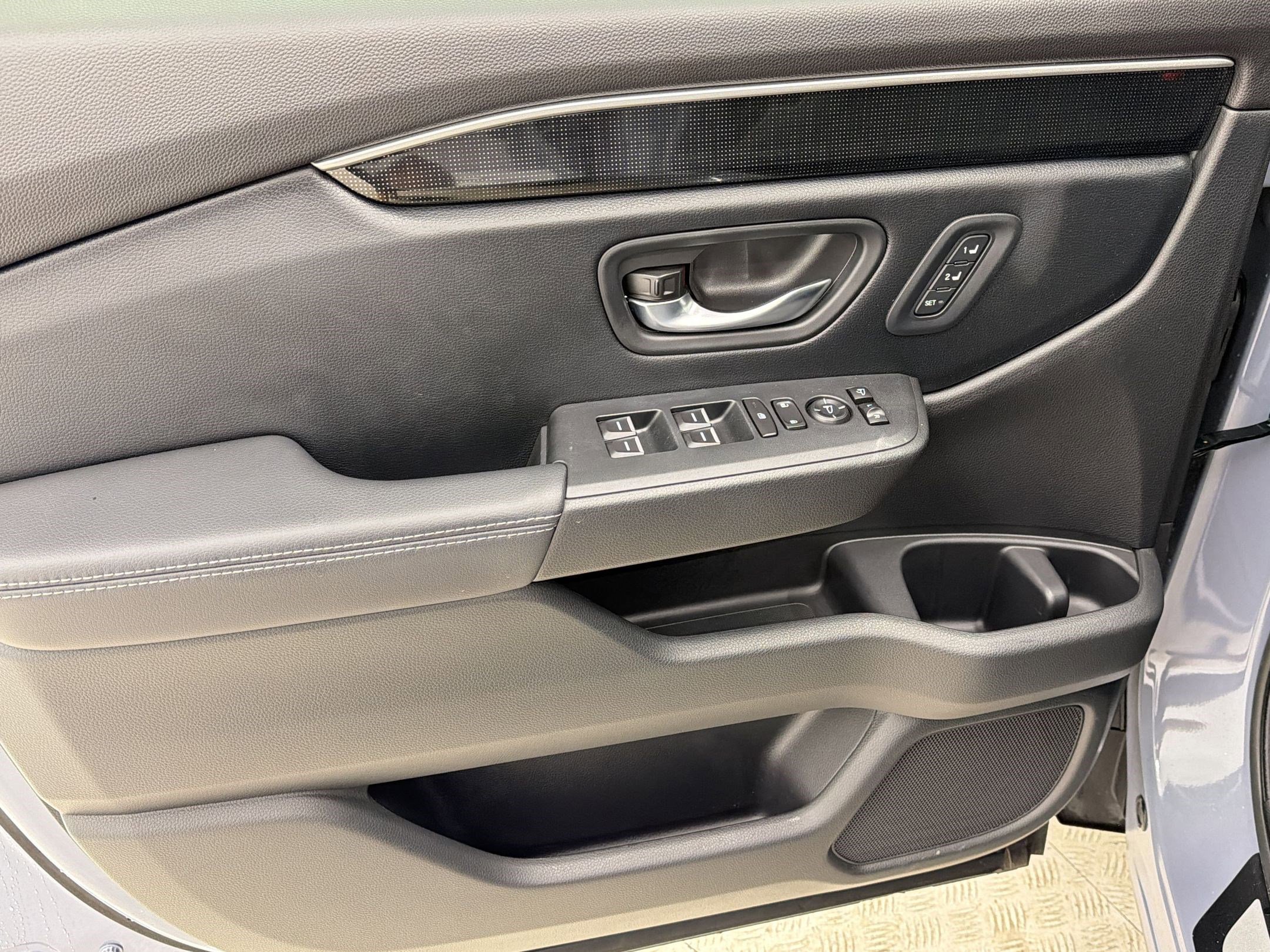 Used 2024 Honda Pilot Elite image 13
