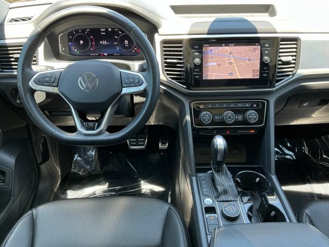 Certified 2023 Volkswagen Atlas SEL R-Line AWD/4WD image 13