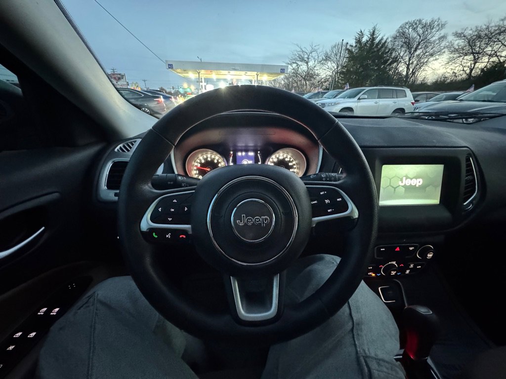 Used 2020 Jeep Compass Sport image 12