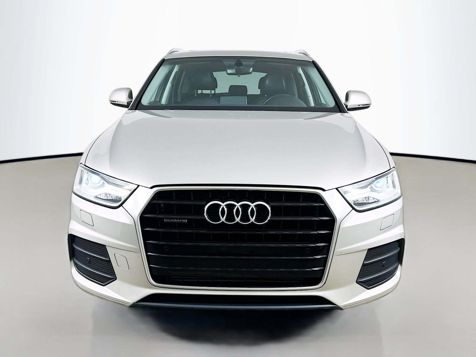 Used 2017 Audi Q3 2.0T Premium w/ Convenience Package AWD/4WD image 2