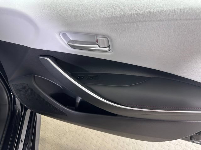 Used 2023 Toyota Corolla SE w/ Carpet Mat Package (TMS) FWD image 9