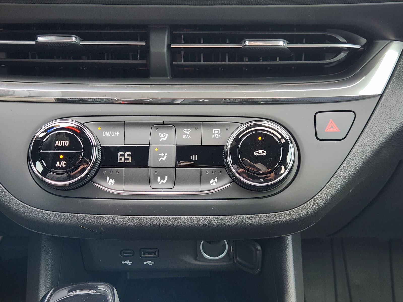 New 2026 Buick Envista Sport Touring w/ Convenience I Package FWD image 22