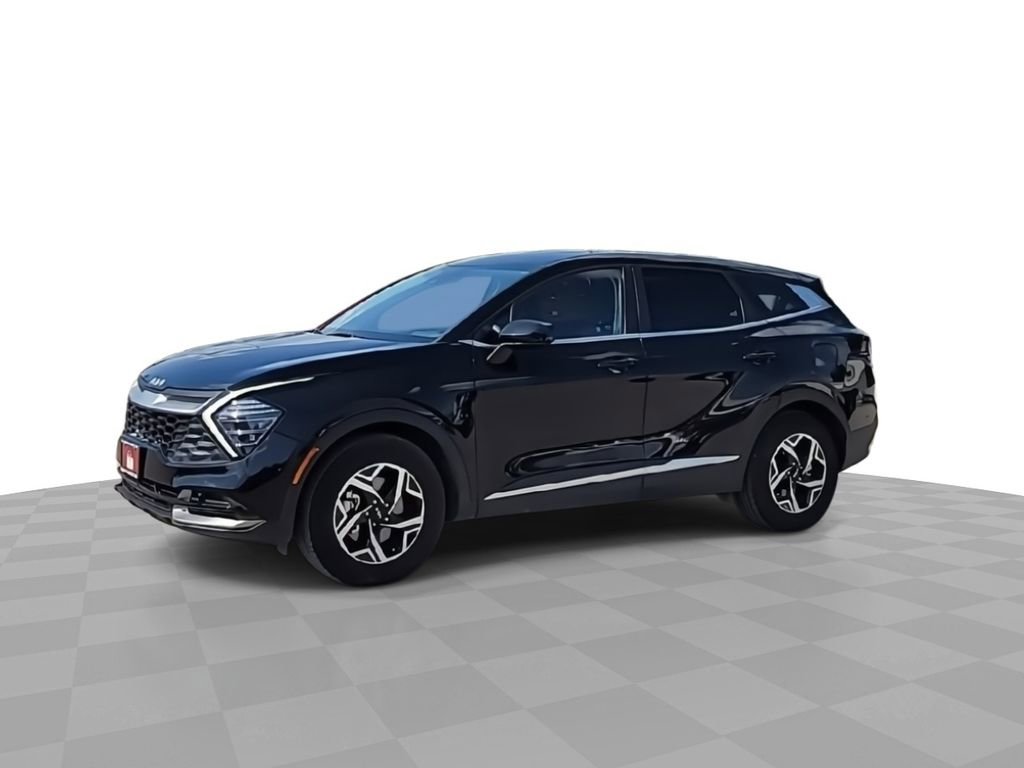 Used 2025 Kia Sportage LX FWD image 4