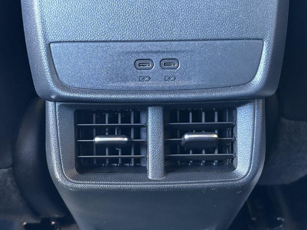 Used 2026 Chevrolet Equinox LT AWD/4WD image 18