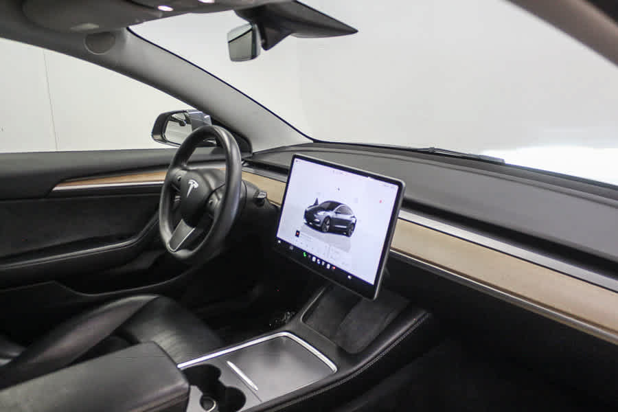 Used 2023 Tesla Model 3 Standard Range RWD image 18
