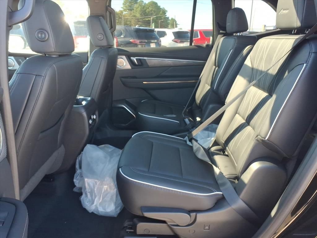 New 2026 Buick Enclave Avenir image 13