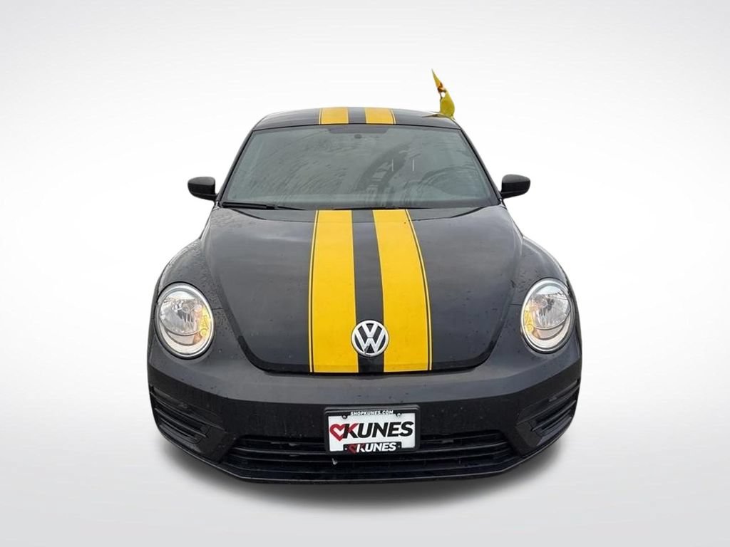 Used 2018 Volkswagen Beetle 2.0T S FWD image 4