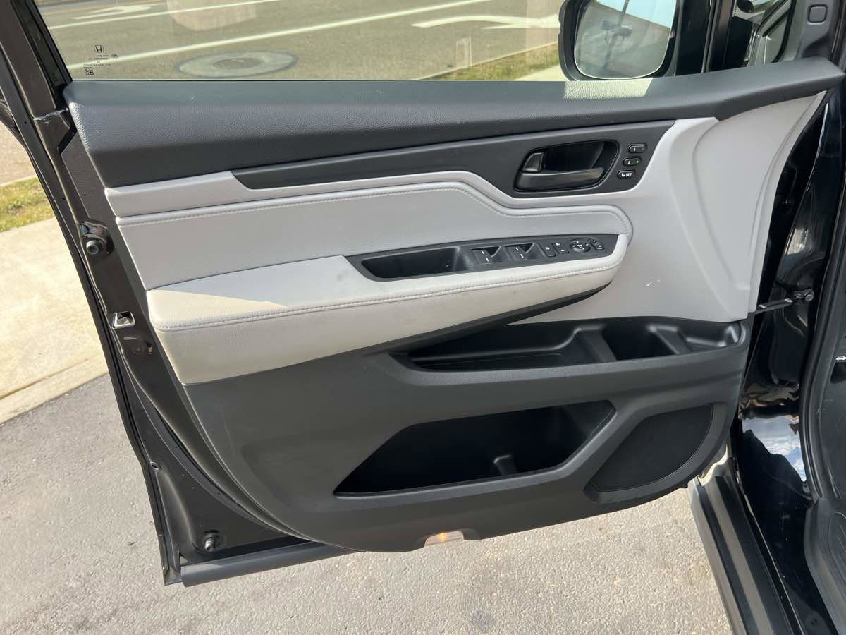 Used 2019 Honda Odyssey EX-L image 11