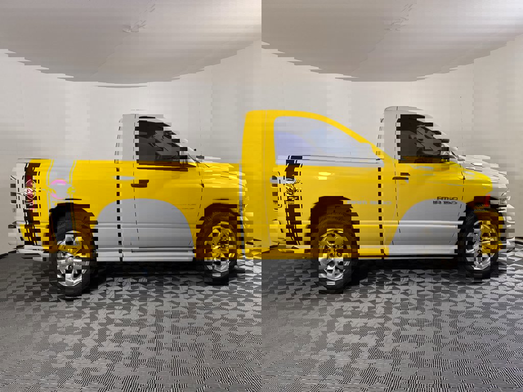 Used 2004 Dodge Ram 1500 Truck SLT w/ Sport Appearance Group image 12