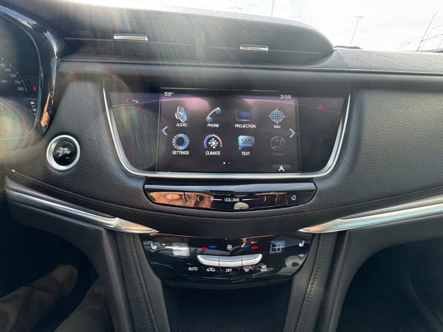 Used 2017 Cadillac XT5 Luxury w/ Driver Awareness Package AWD/4WD image 31