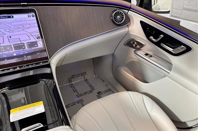 New 2026 Mercedes-Benz EQE 320 4MATIC SUV image 21