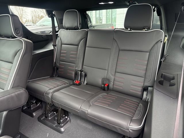 New 2026 GMC Yukon AT4 Ultimate w/ LPO, Floor Liner Package image 32