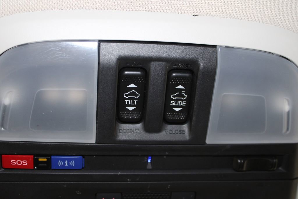 Used 2018 Subaru Crosstrek 2.0i Limited image 47