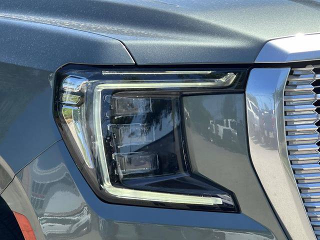 Used 2024 GMC Yukon Denali w/ Denali Reserve Package AWD/4WD image 30