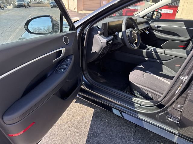 New 2026 Hyundai Sonata SEL AWD/4WD image 18