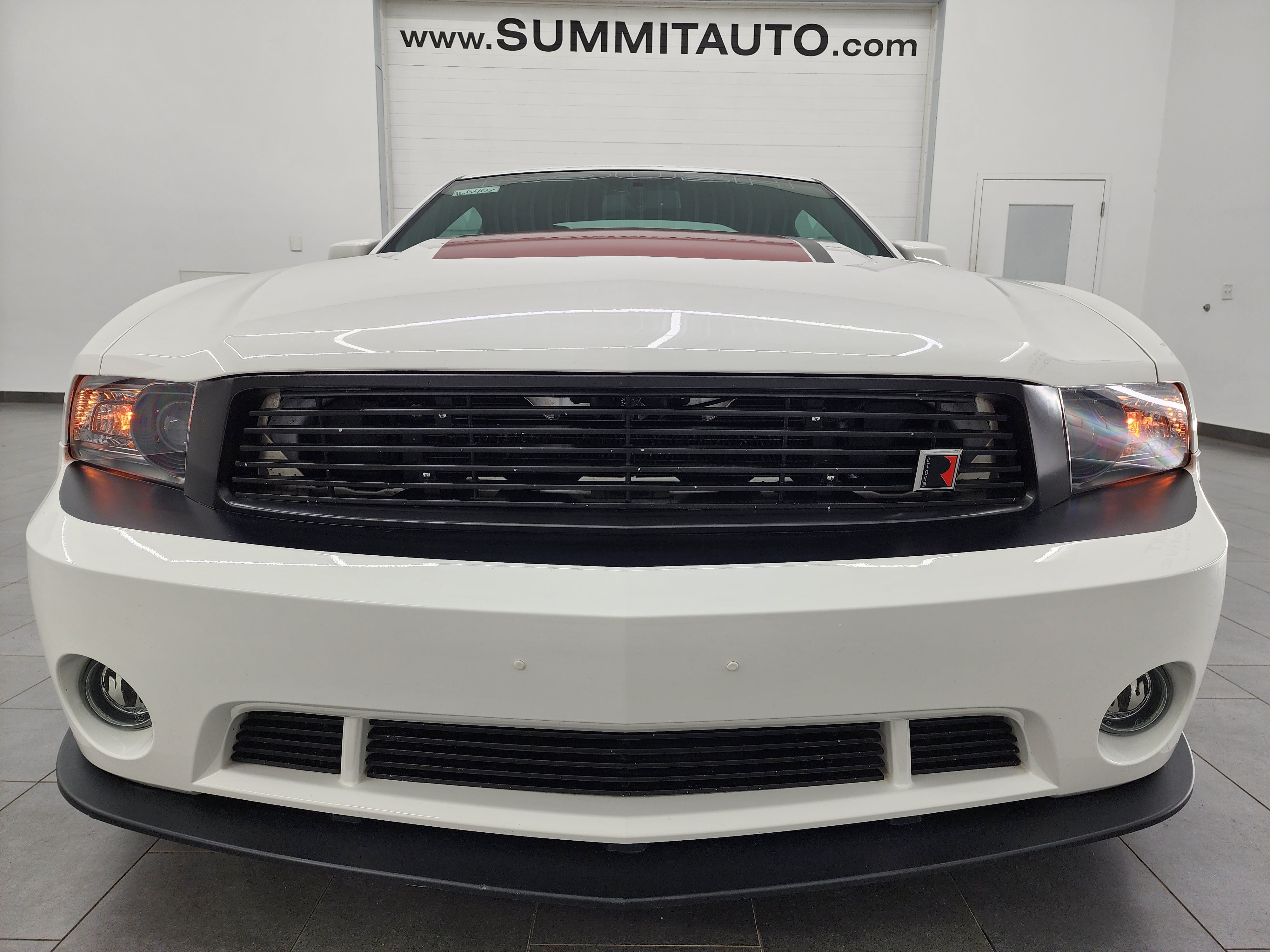 Used 2012 Ford Mustang GT Premium w/ HID Headlamps & Security Pkg RWD image 26