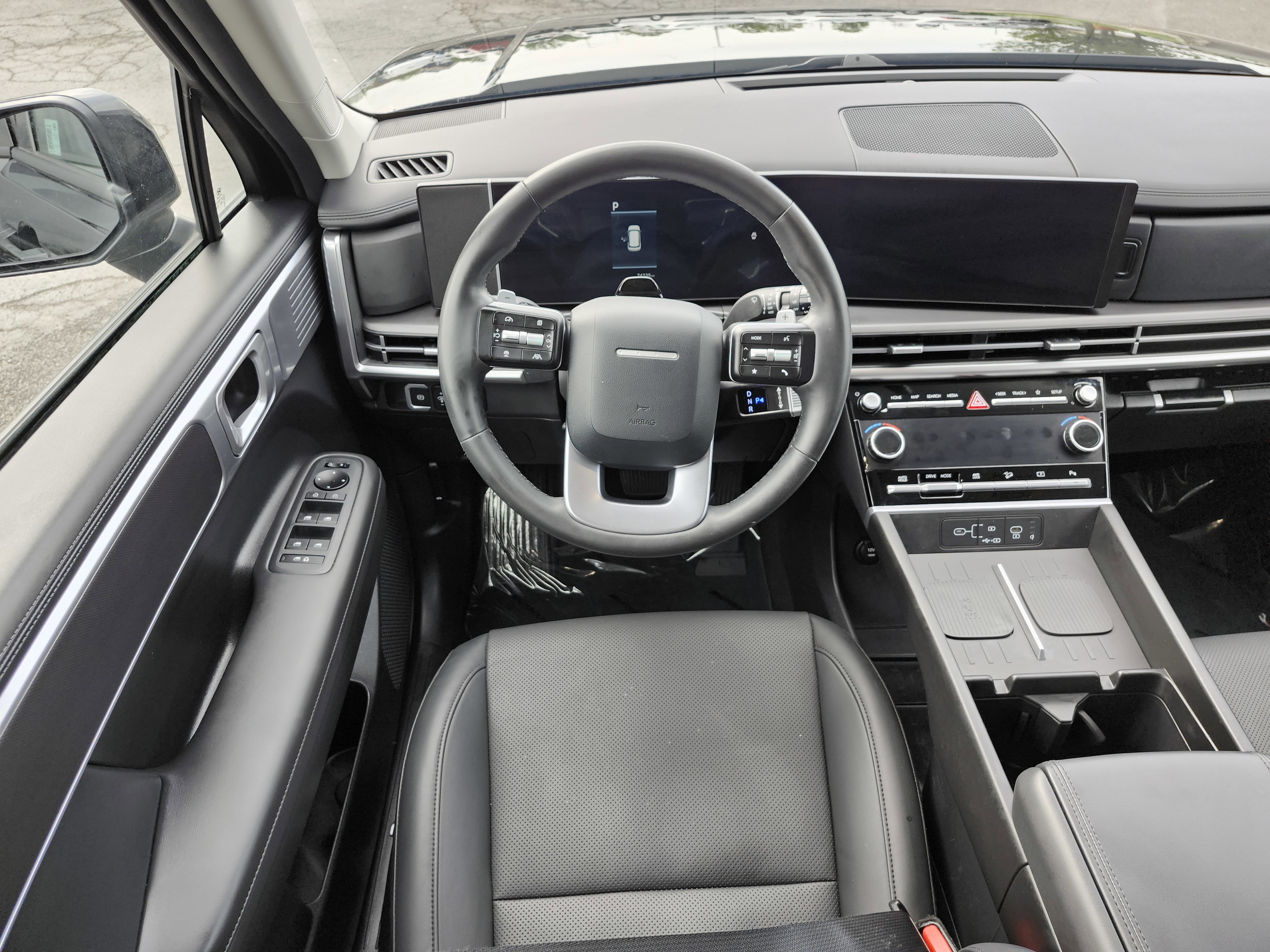 Used 2025 Hyundai Santa Fe SEL image 28