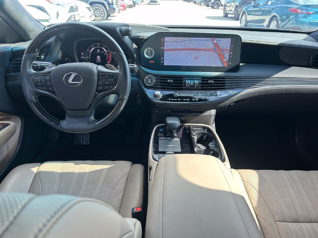 Used 2022 Lexus LS 500 w/ Interior Upgrade Package RWD image 16