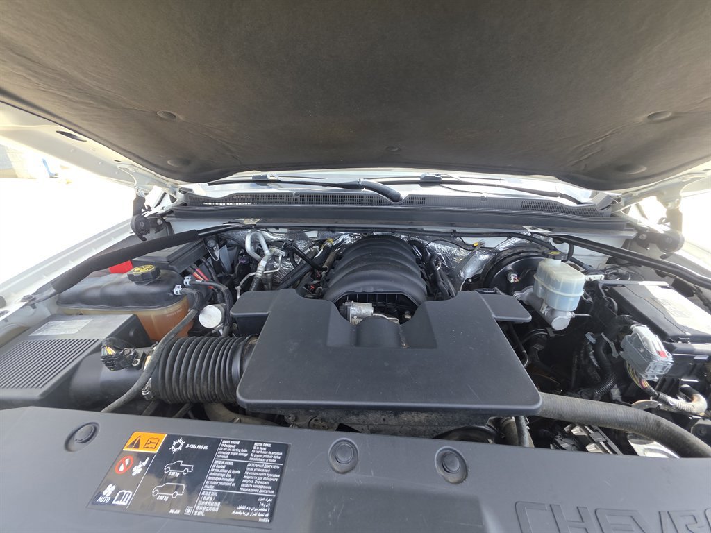 Used 2015 Chevrolet Suburban LT AWD/4WD image 16