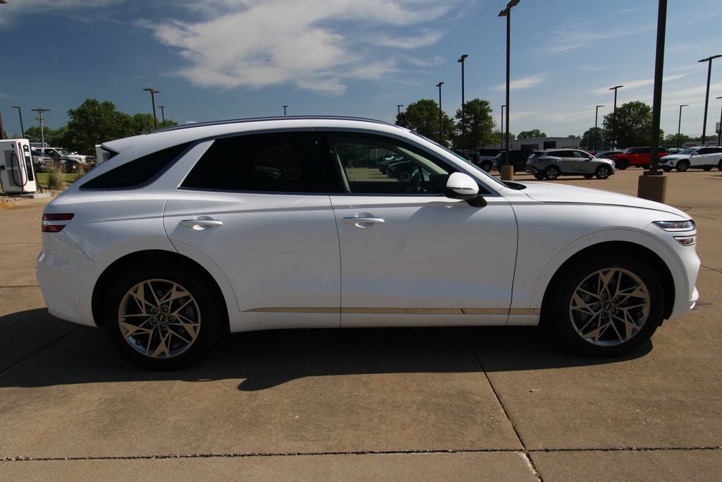 Used 2024 Genesis GV70 2.5T w/ Advanced Package AWD/4WD image 4