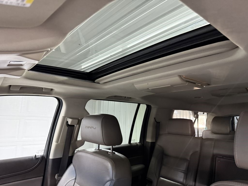 Used 2018 GMC Yukon XL Denali w/ Denali Ultimate Package image 12