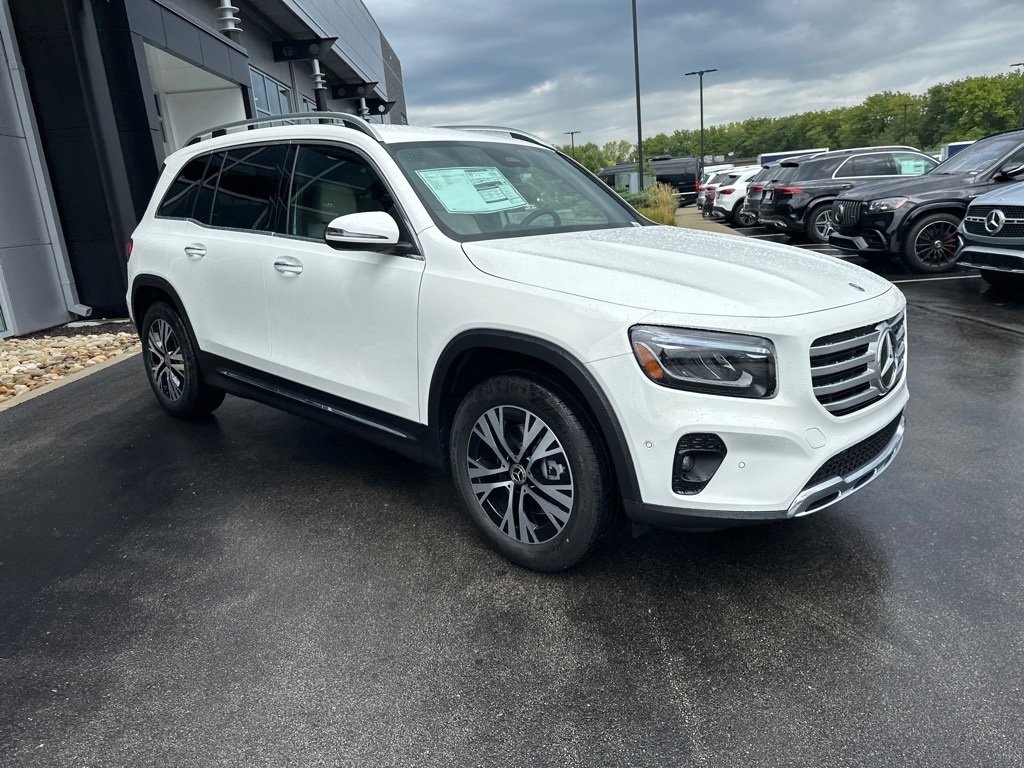 New 2025 Mercedes-Benz GLB 250 4MATIC image 11