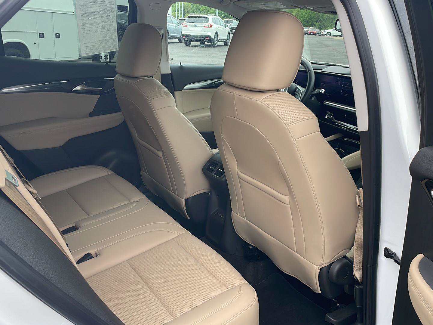 Used 2025 Buick Envision Preferred AWD/4WD image 29