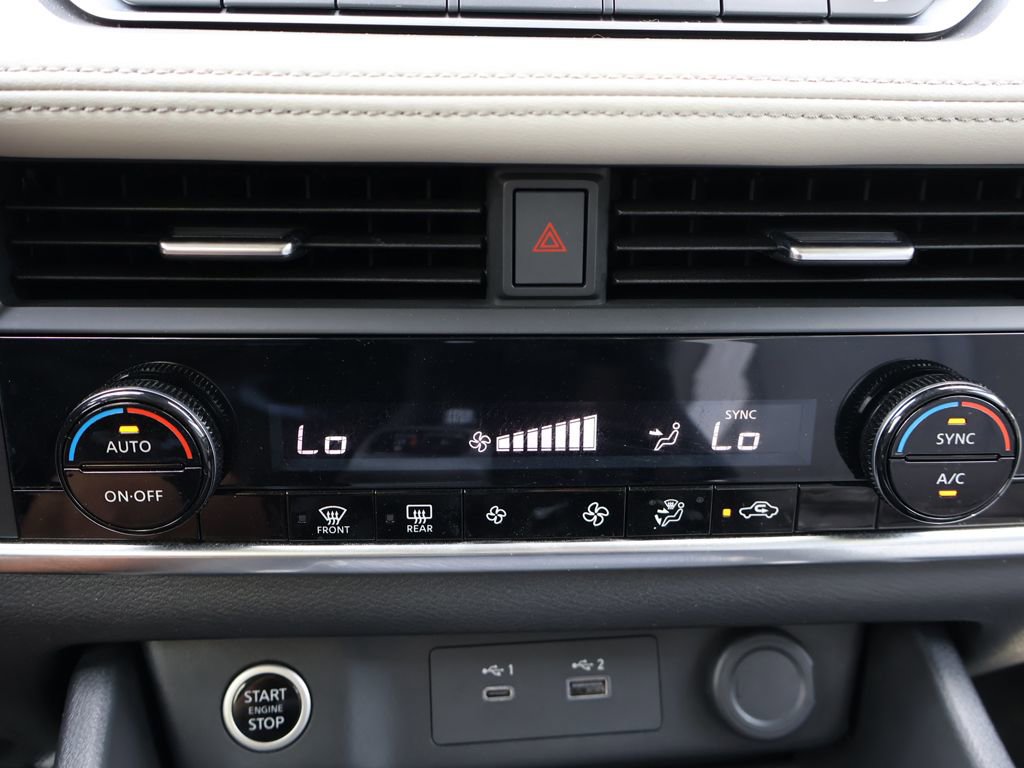 Used 2023 Nissan Rogue SV FWD image 42