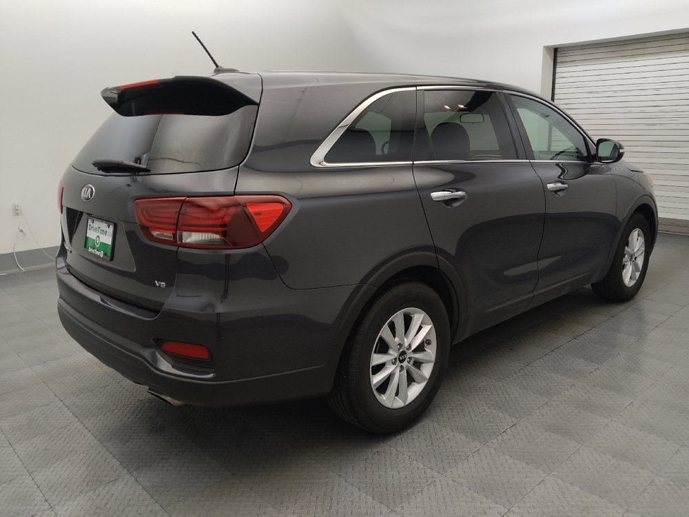 Used 2019 Kia Sorento FWD V6 image 9
