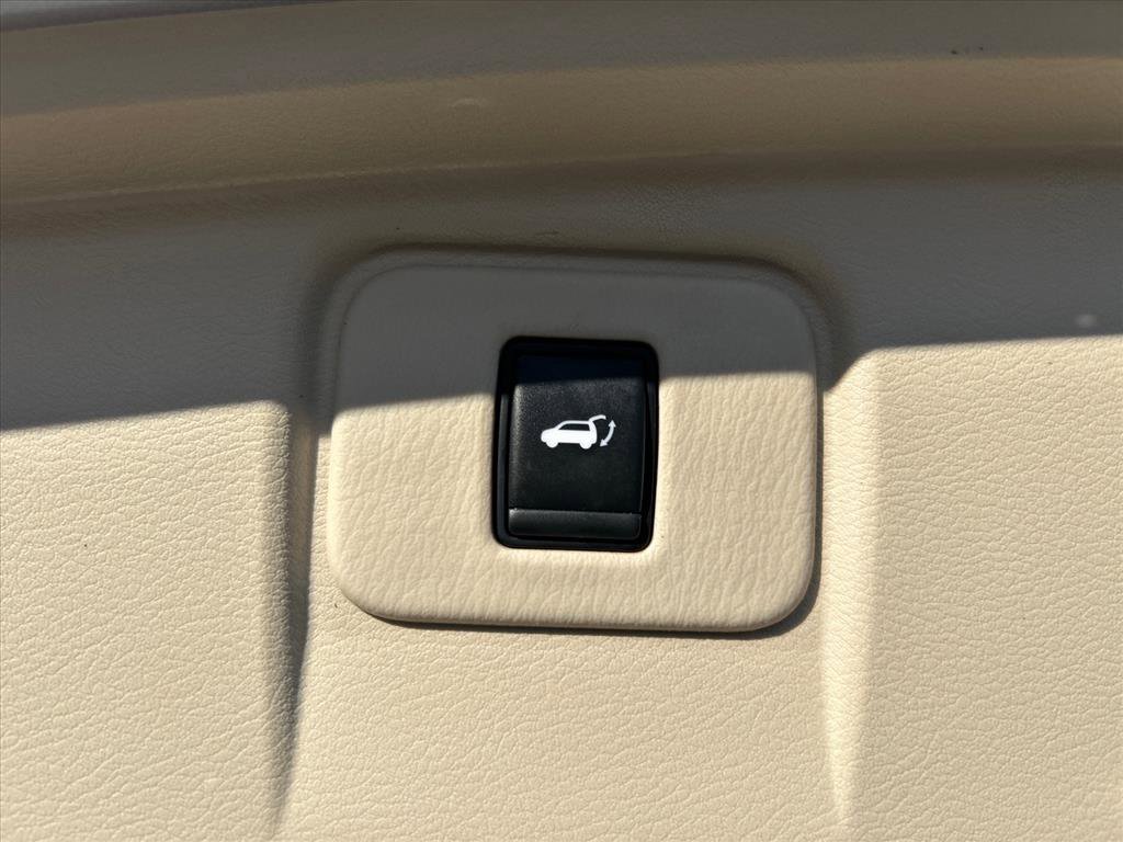Used 2019 Nissan Murano SL image 16