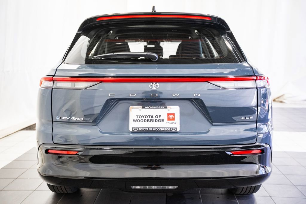 New 2026 Toyota Crown Signia XLE image 5