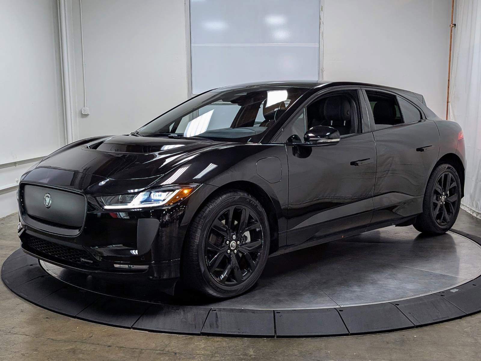 Used 2024 Jaguar I-PACE R-Dynamic HSE image 4