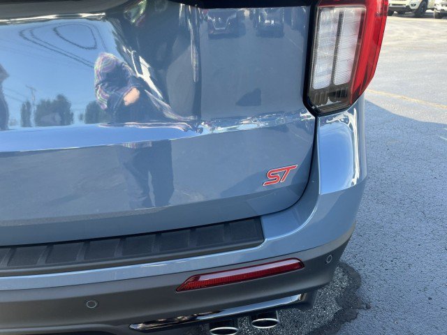 New 2026 Ford Explorer ST w/ Sun And Sound Package AWD/4WD image 9