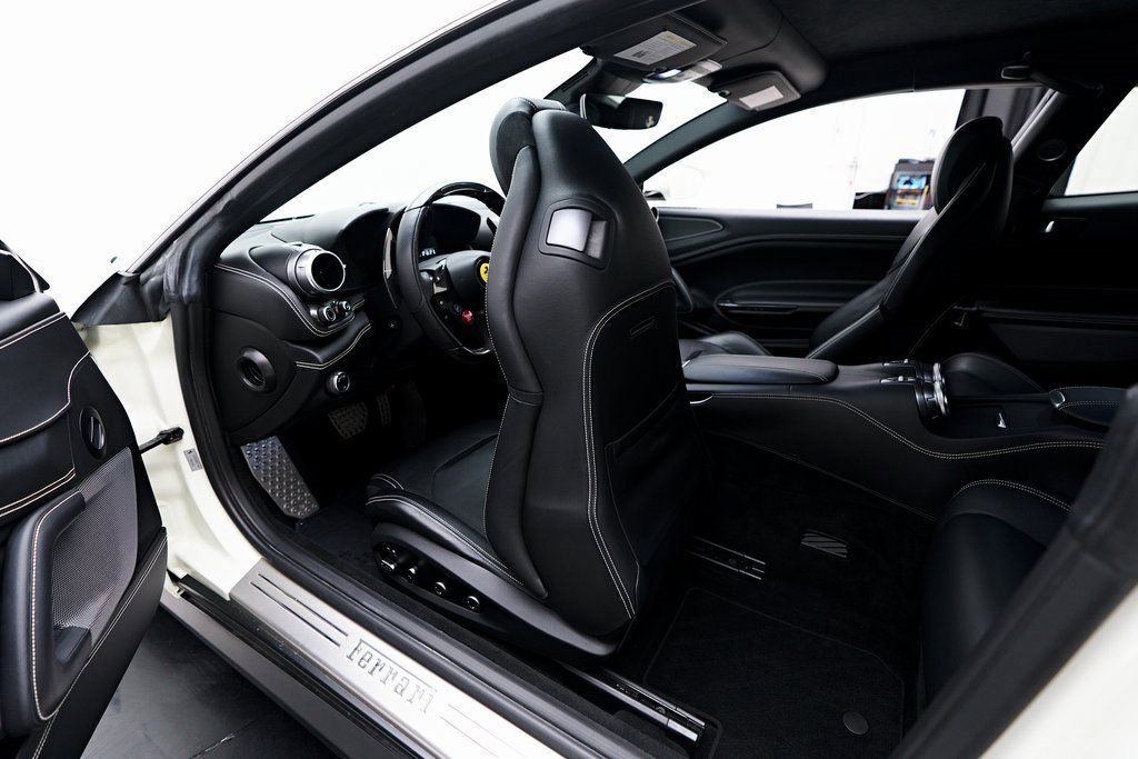 Used 2019 Ferrari GTC4Lusso T image 59