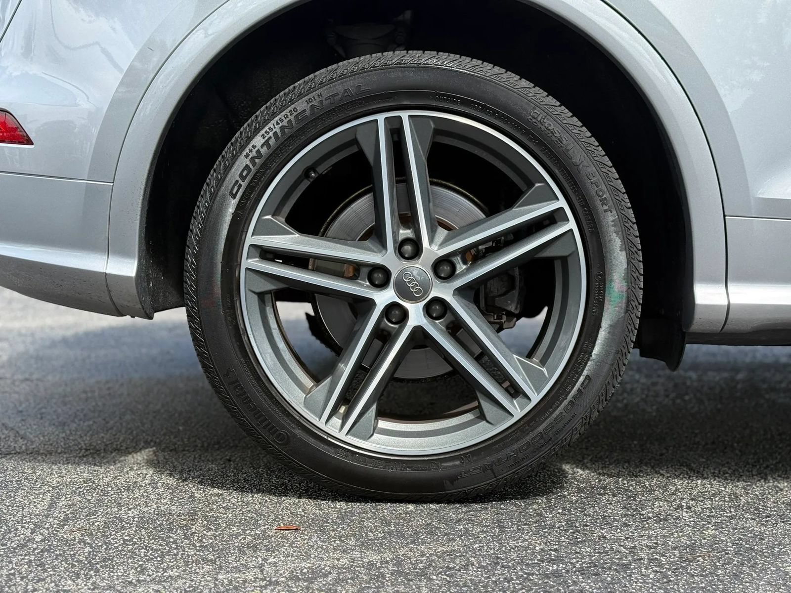 Used 2018 Audi SQ5 Premium Plus AWD/4WD image 23