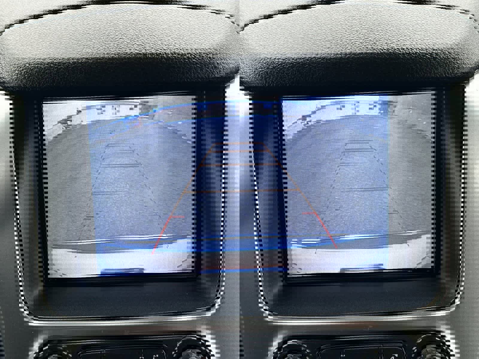 Used 2018 Chevrolet Suburban Premier image 21