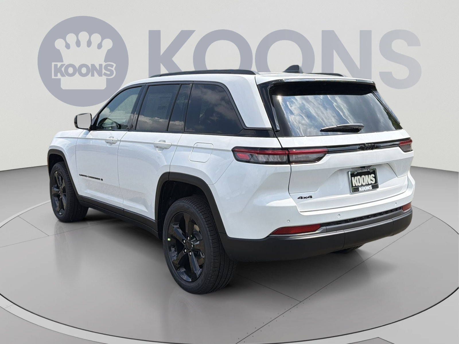 New 2026 Jeep Grand Cherokee Limited w/ Limited Altitude Package AWD/4WD image 4