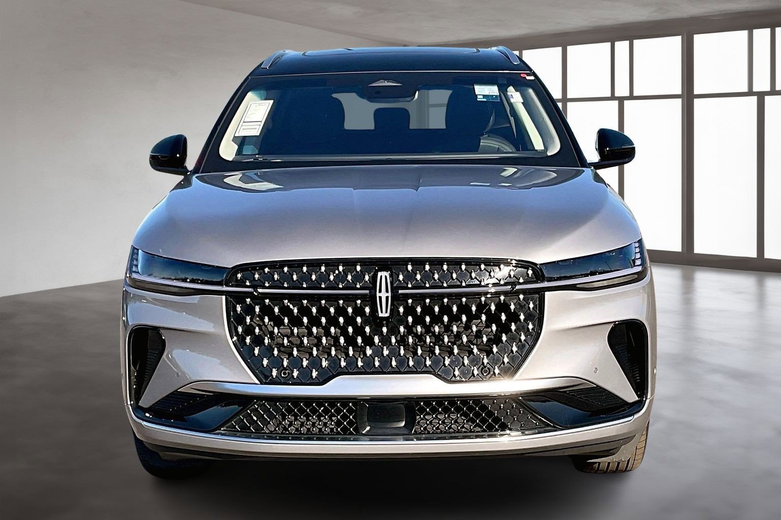 Used 2024 Lincoln Nautilus Reserve w/ Equipment Group 202A image 2