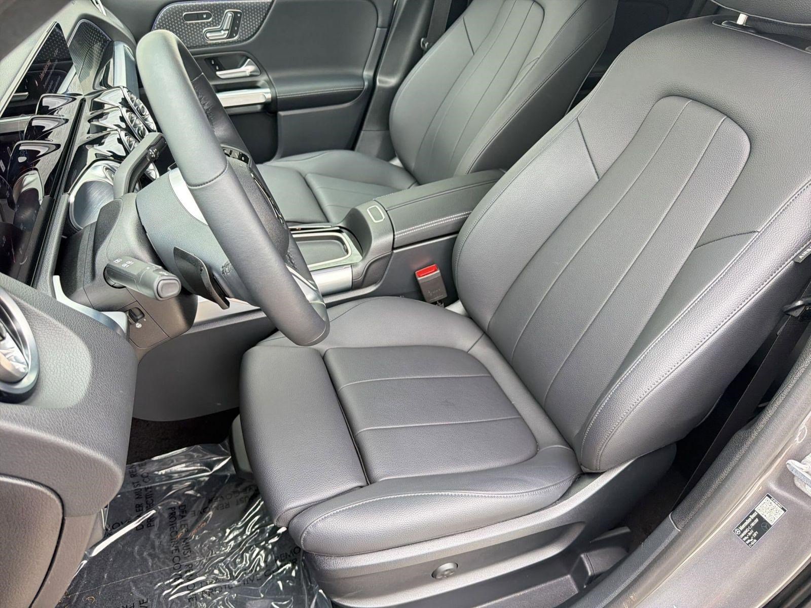 Certified 2026 Mercedes-Benz GLB 250 4MATIC image 5
