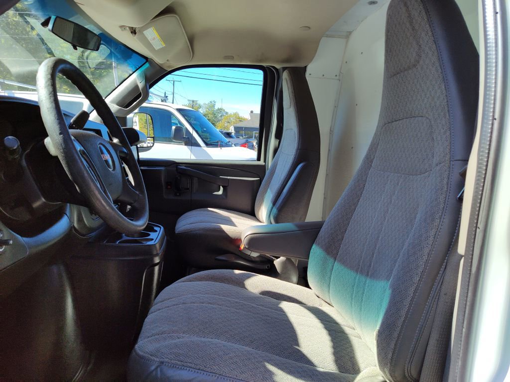 Used 2016 GMC Savana 2500 image 10