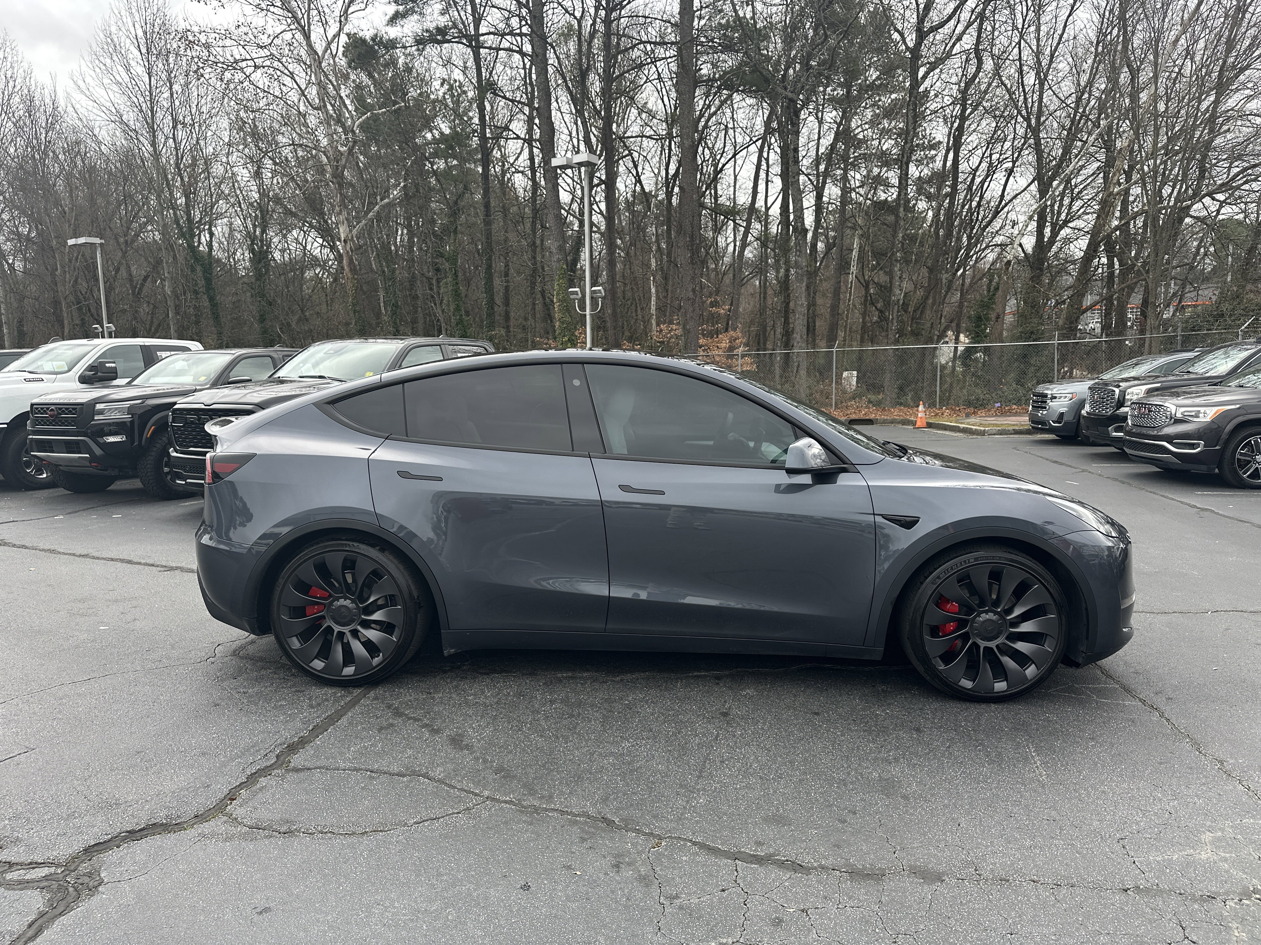 Used 2023 Tesla Model Y Performance image 10